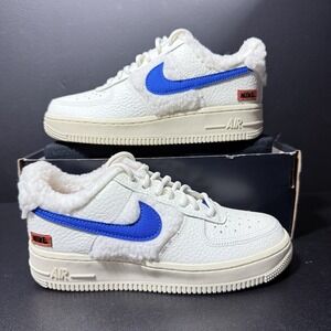 Nike‎ Air Force 1 '07 Womens Size 5 White Sherpa Fleece DO6680-100 Blue Coconut